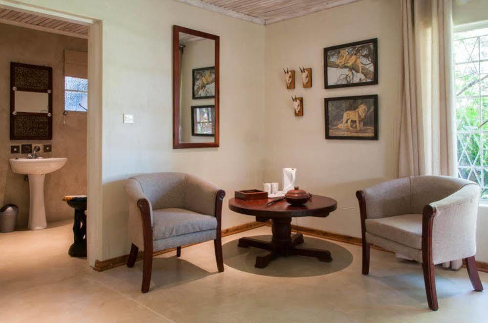 Bayete Guest Lodge Victoriawatervallen Buitenkant foto