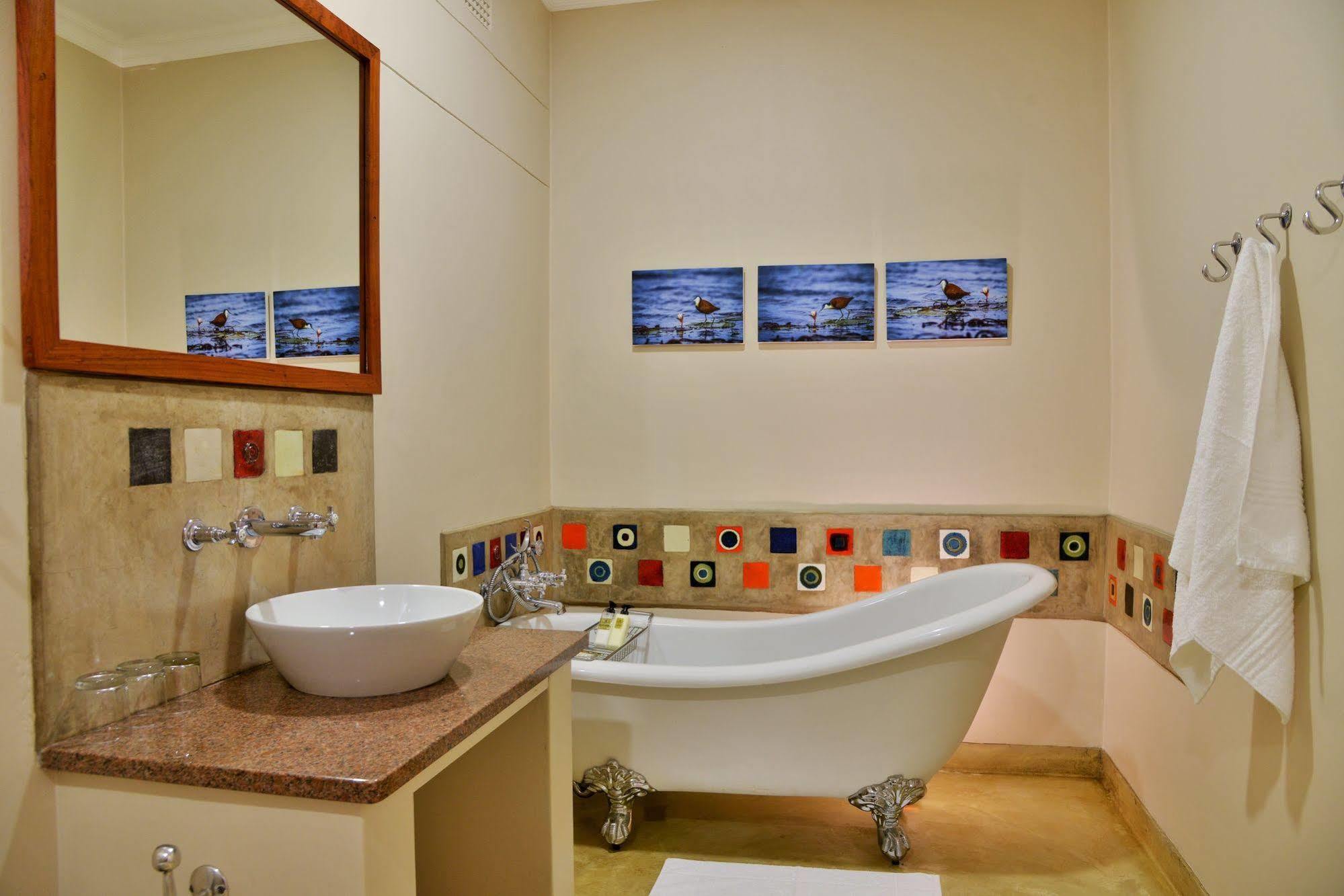 Bayete Guest Lodge Victoriawatervallen Buitenkant foto