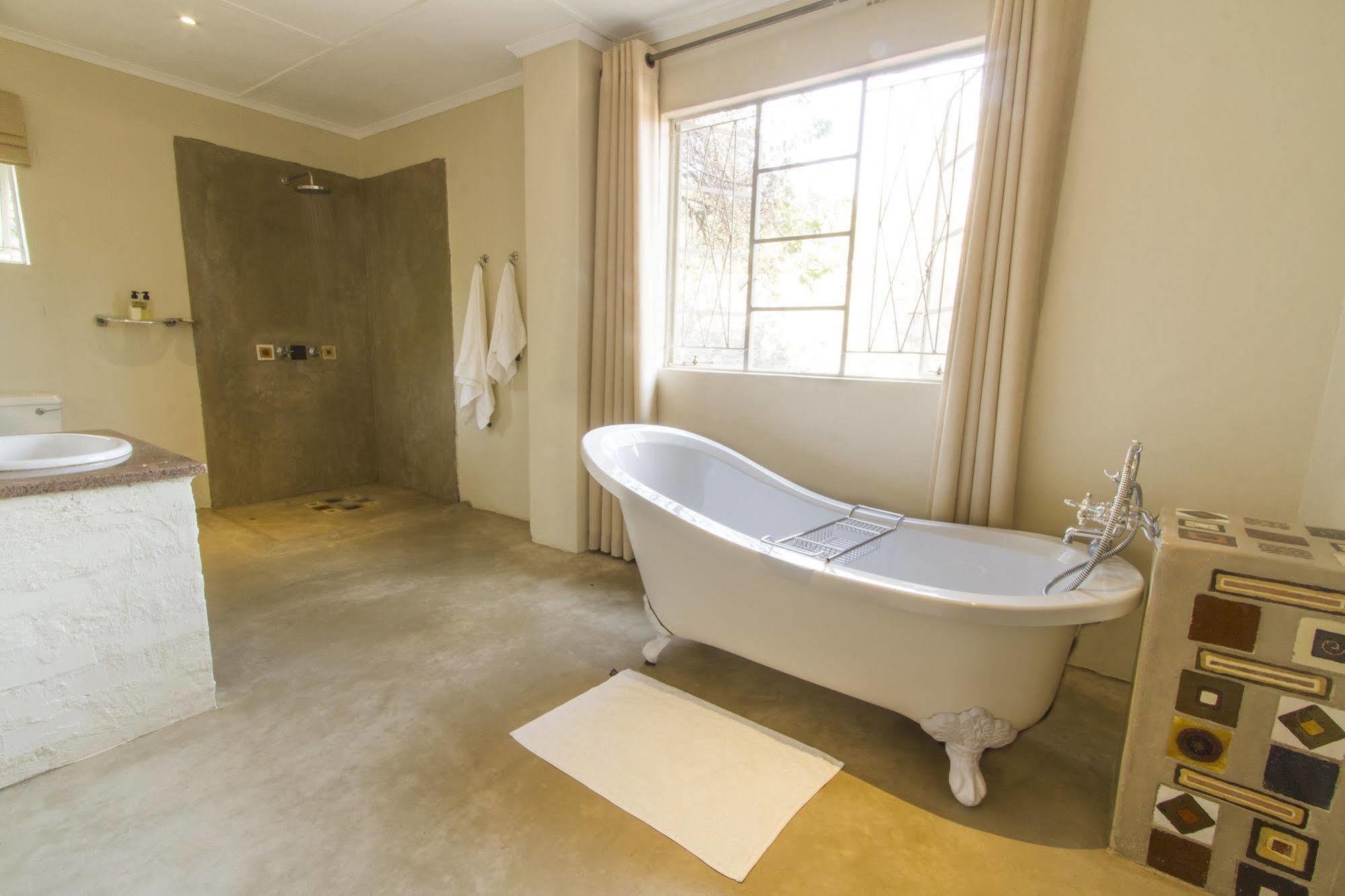 Bayete Guest Lodge Victoriawatervallen Buitenkant foto